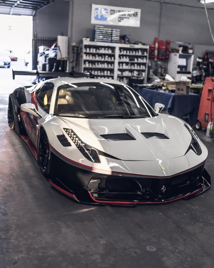  Ferrari 458 Spider by Impressive Wrap 2019 года  (фото 3 из 4)